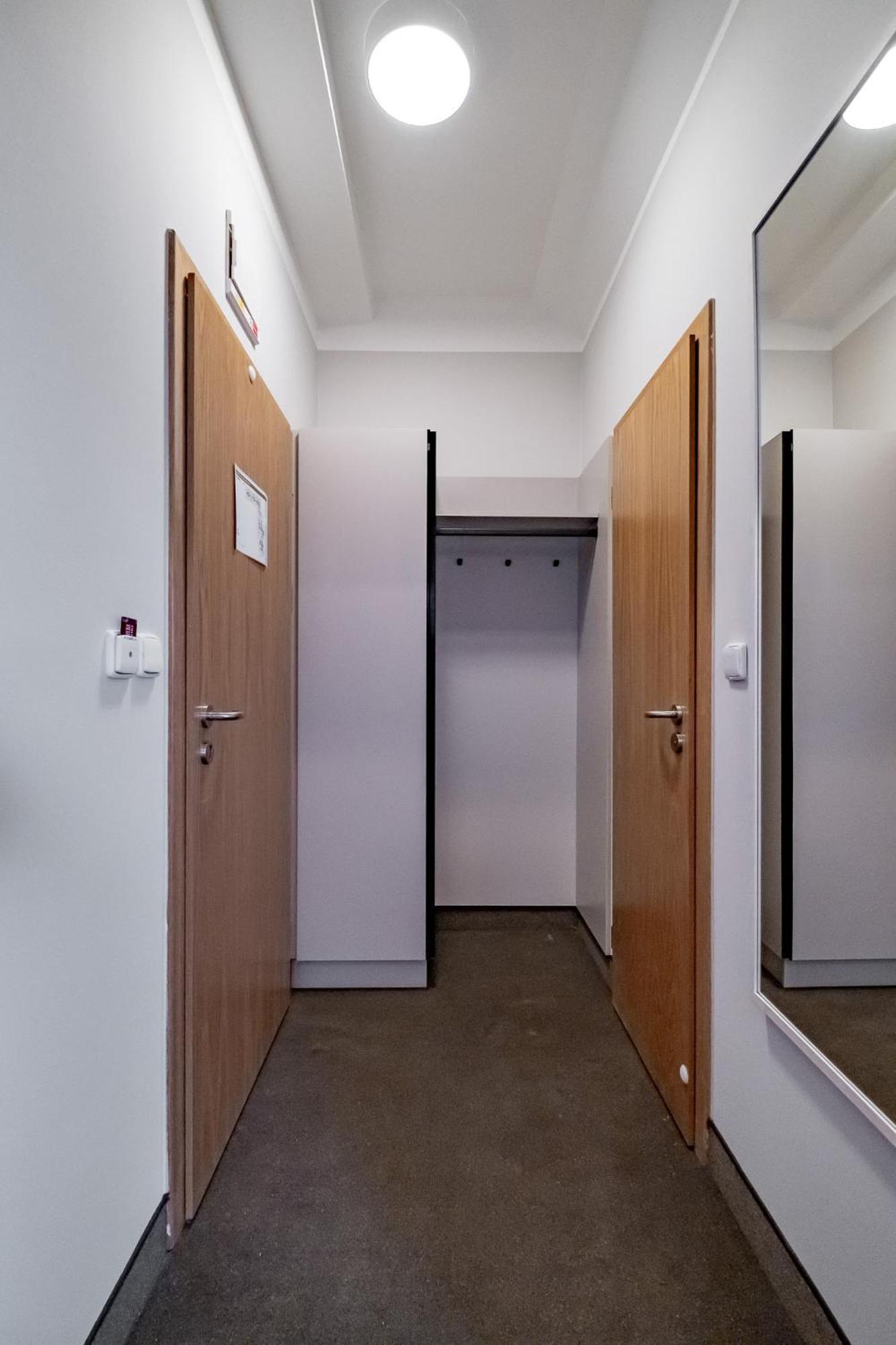 Relax Hotel Stork Леднице Экстерьер фото